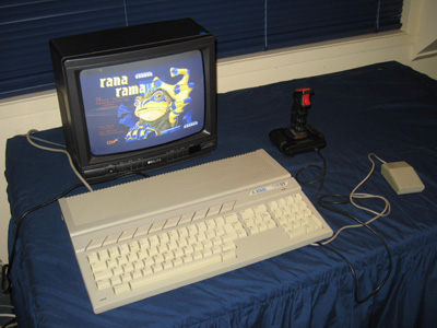 Atari 1040ST all ready to play