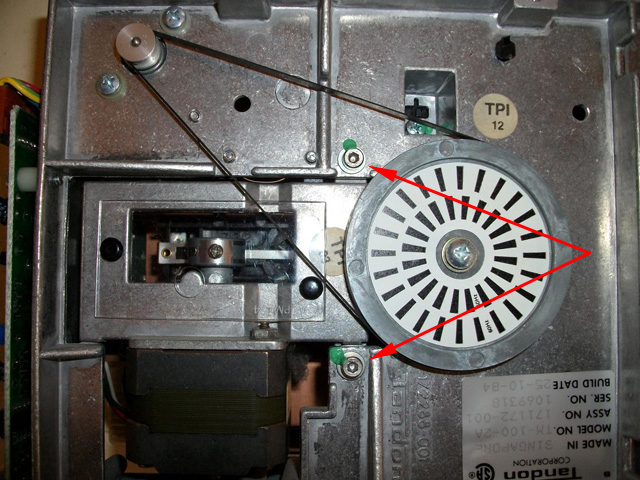 Retaining screws underneath tandon m100 drive